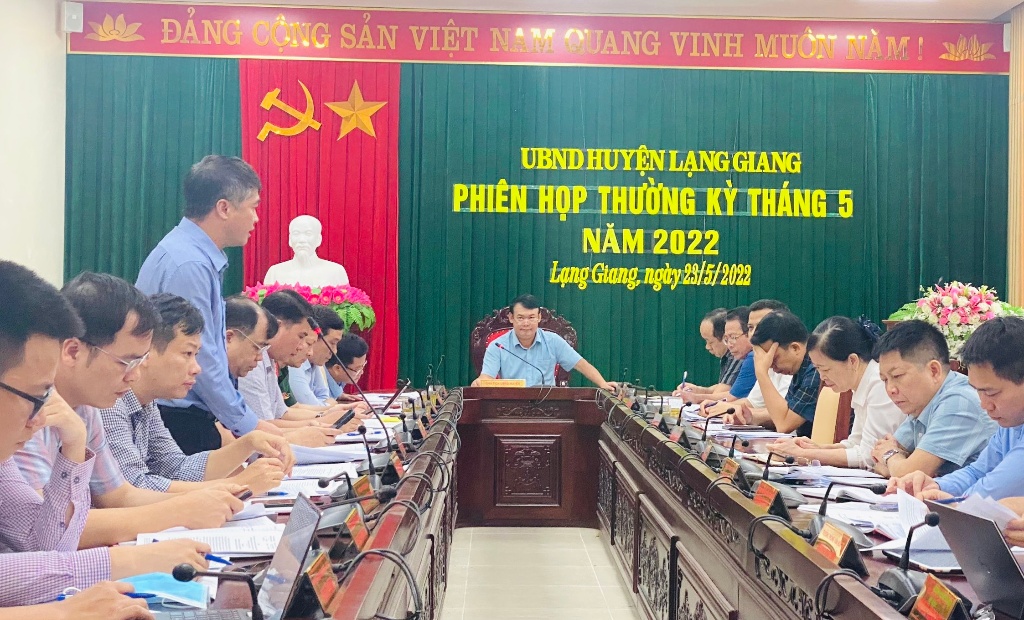 UBND huyện tổ chức phiên họp thường kỳ tháng 5/2022