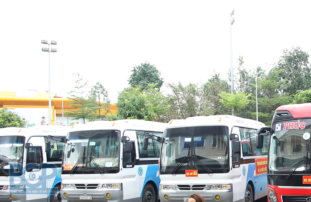 Thời gian khởi hành và giá dịch vụ các tuyến vận tải hành khách của tỉnh Bắc Giang