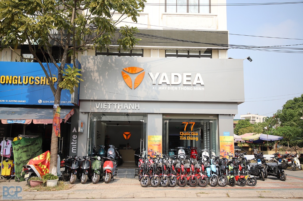 Cửa hàng xe máy điện Yadea