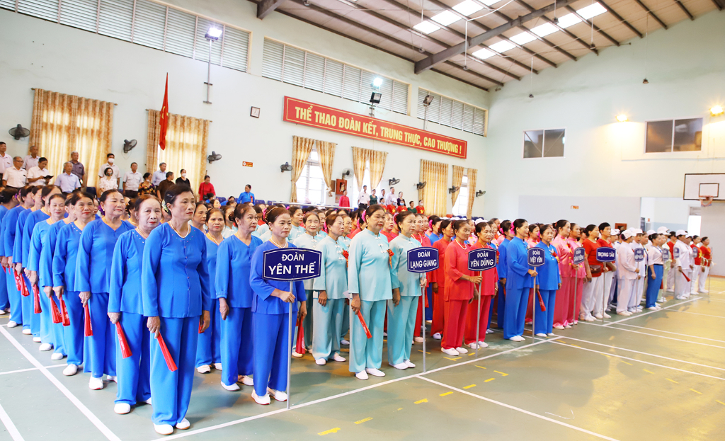 Bắc Giang chú trọng nâng cao hiệu quả hoạt động hệ thống thiết chế văn hóa, thể thao cơ sở