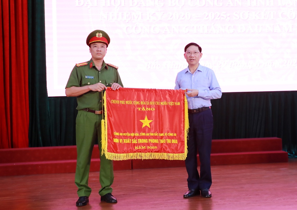 Công an tỉnh Bắc Giang sơ kết giữa nhiệm kỳ thực hiện Nghị quyết Đại hội Đảng bộ Công an nhiệm kỳ 2020-2025