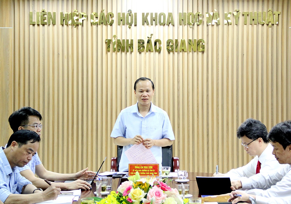 Phó Chủ tịch Thường trực UBND tỉnh Mai Sơn làm việc với Liên hiệp các hội Khoa học và Kỹ thuật tỉnh
