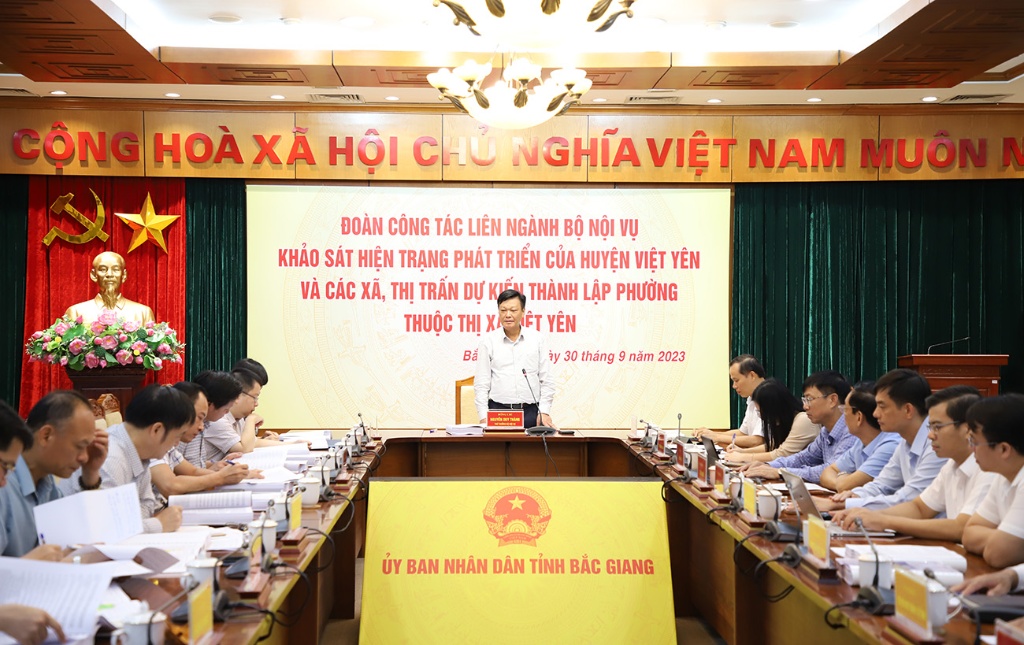 Đoàn công tác liên ngành Trung ương khảo sát hiện trạng phát triển đô thị huyện Việt Yên