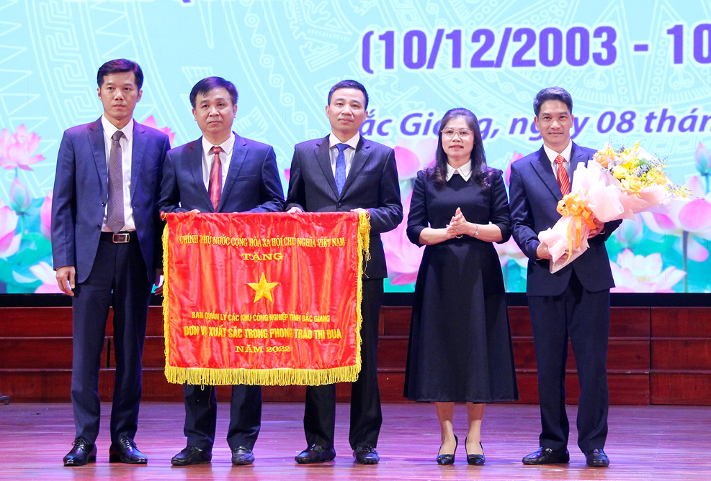 Ban Quản lý các Khu công nghiệp tỉnh Bắc Giang kỷ niệm 20 năm thành lập