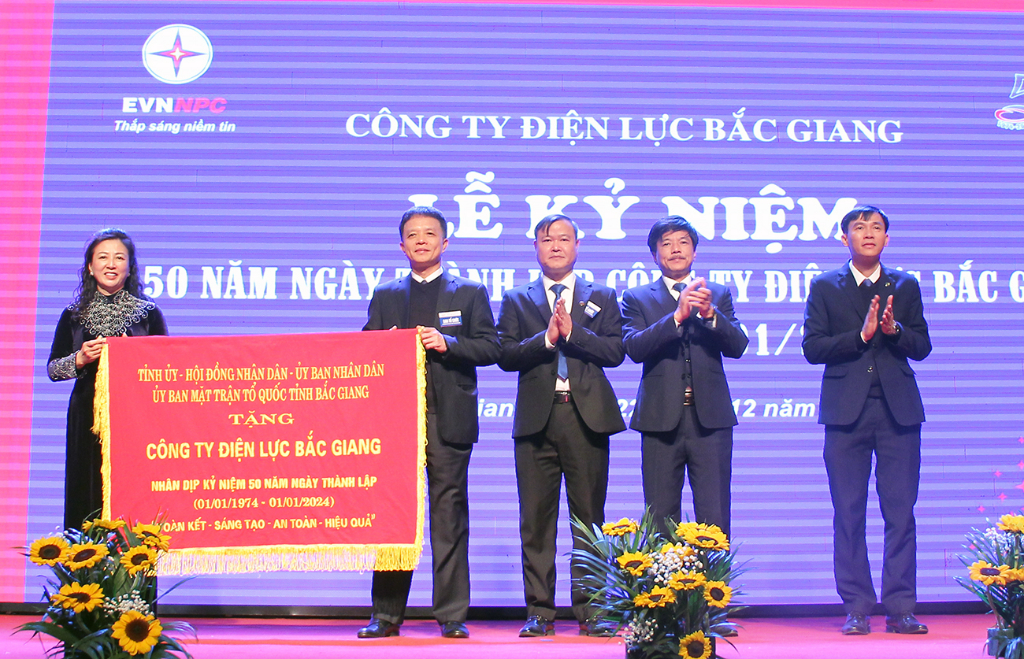 Công ty Điện lực Bắc Giang kỷ niệm 50 năm ngày thành lập