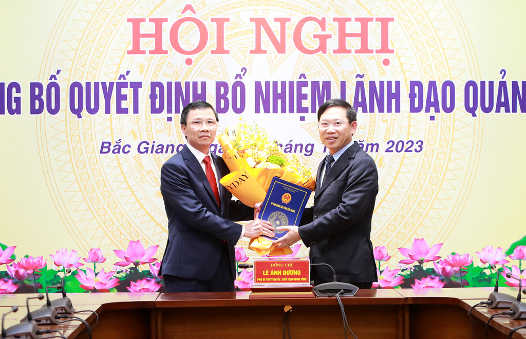 Bắc Giang công bố Quyết định bổ nhiệm Giám đốc Sở Nông nghiệp và PTNT, Sở Y tế