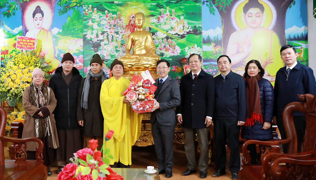 Chủ tịch UBND tỉnh Lê Ánh Dương thăm, chúc Tết Ban Trị sự Giáo hội Phật giáo Việt Nam tỉnh Bắc Giang
