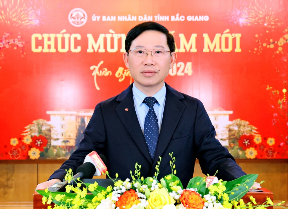 Chủ tịch UBND tỉnh Lê Ánh Dương chúc mừng năm mới Xuân Giáp Thìn 2024
