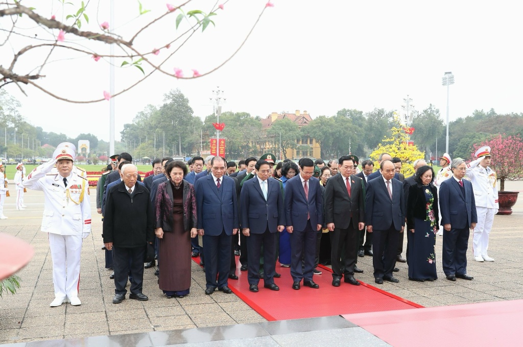Lãnh đạo Đảng, Nhà nước vào Lăng viếng Chủ tịch Hồ Chí Minh nhân dịp Tết Nguyên đán 2024