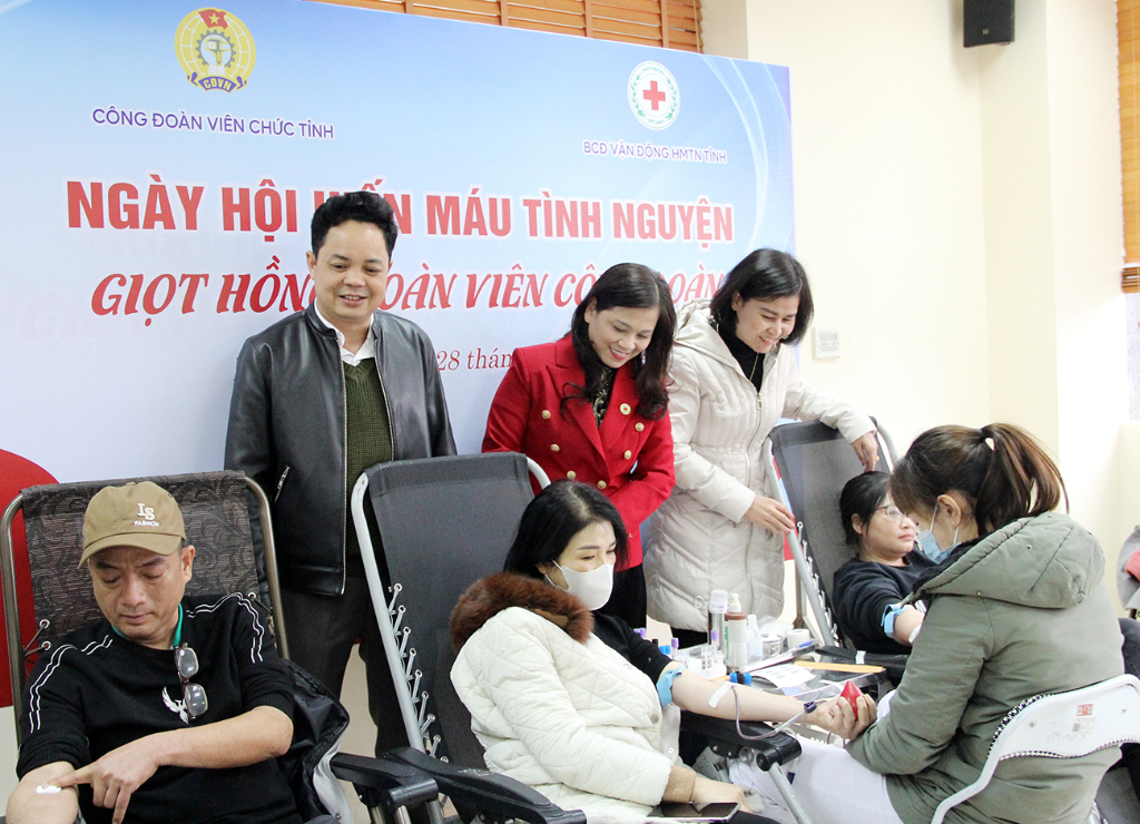 Bắc Giang: Ngày hội hiến máu tình nguyện “Giọt hồng đoàn viên công đoàn”