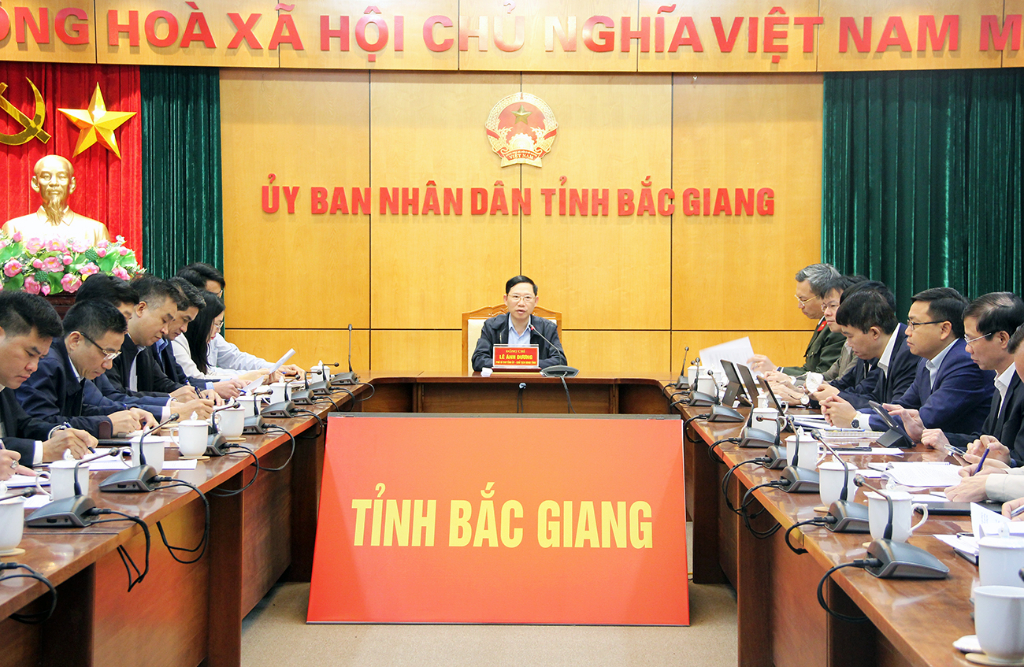 Chủ tịch UBND tỉnh Lê Ánh Dương làm việc với Ban Quản lý các Khu công nghiệp tỉnh