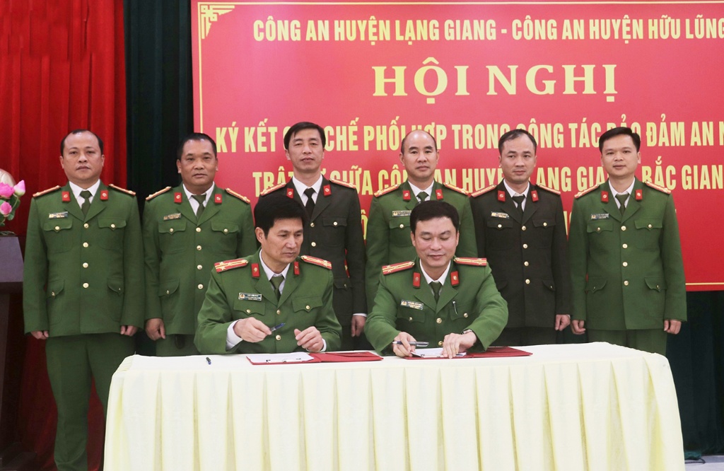 Công an huyện Lạng Giang và huyện Hữu Lũng ký kết Quy chế phối hợp công tác đảm bảo an ninh trật...