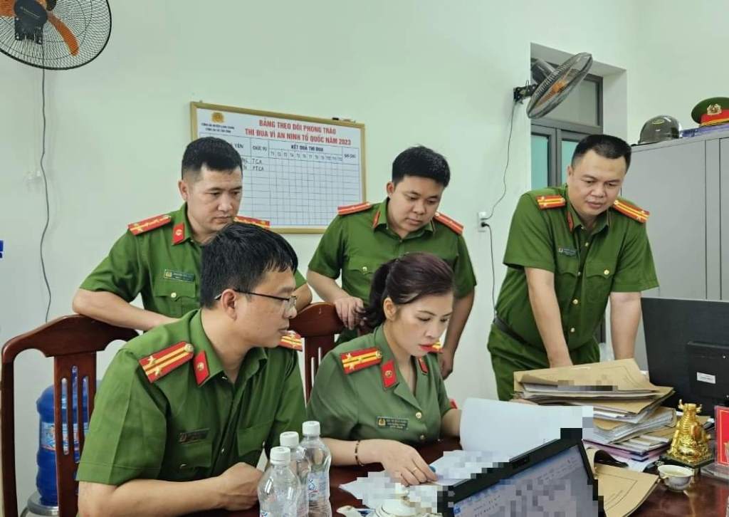 Kiểm tra công tác quản lý hồ sơ nghiệp vụ tại Công an huyện Lạng Giang