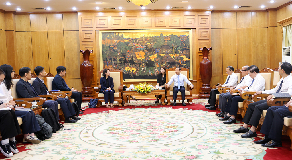 Phó Chủ tịch Thường trực UBND tỉnh Mai Sơn tiếp Đoàn công tác Cơ quan Hợp tác quốc tế Hàn Quốc