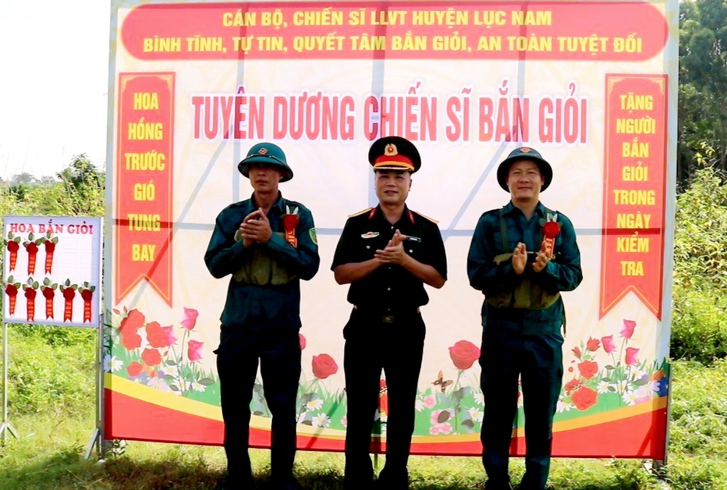 Ban CHQS huyện Lục Nam tổ chức cho kiểm tra bắn đạn thật cho dân quân năm thứ nhất