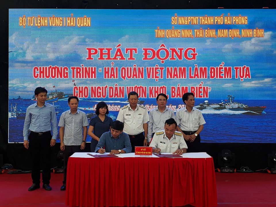 Phát động Chương trình “Hải quân Việt Nam làm điểm tựa cho ngư dân vươn khơi, bám biển”