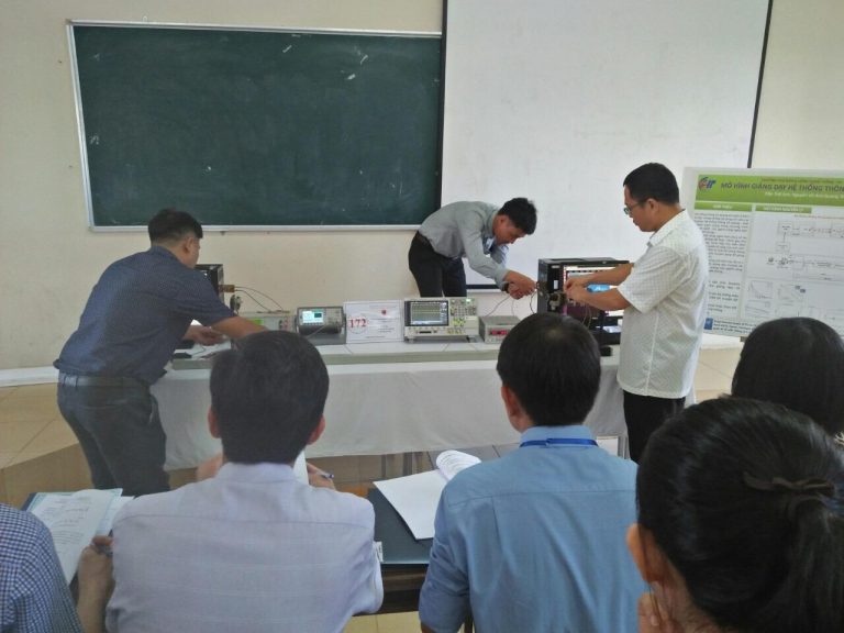Thiết bị dự thi trường Cao đẳng CNTT hữu nghị Việt Hàn đạt giải ba tại Hội thi thiết bị đào tạo...|https://bacgiang.gov.vn/web/chuyen-trang-giao-duc-nghe-nghiep/chi-tiet-tin-tuc/-/asset_publisher/NQyVwbUYYgxB/content/thiet-bi-du-thi-truong-cao-ang-cntt-huu-nghi-viet-han-at-giai-ba-tai-hoi-thi-thiet-bi-ao-tao-tu-lam-toan-quoc-lan-thu-vi