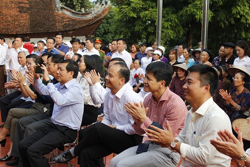 Đoàn công tác thẩm định nông thôn mới Trung ương đã thẩm định, xét công nhận huyện Lạng Giang đạt...