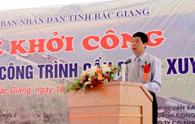 Chủ tịch UBND tỉnh Bắc Giang Bùi Văn Hải phát biểu tại buổi lễ