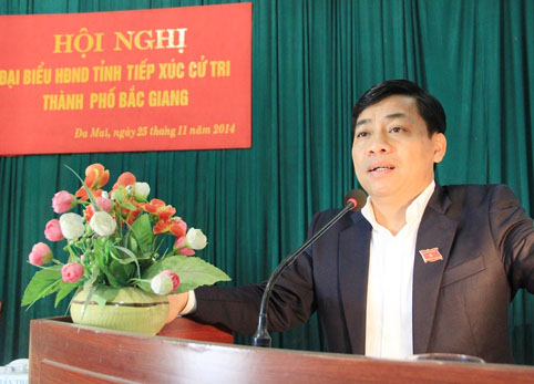 Phó Chủ tịch UBND tỉnh Dương Văn Thái tiếp xúc cử tri thành phố Bắc Giang