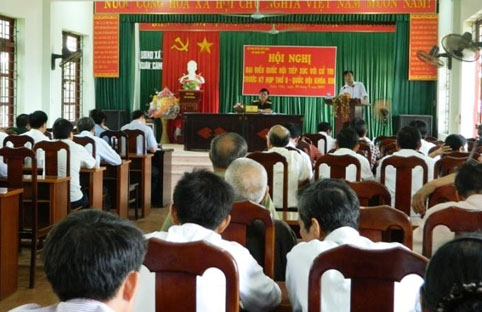 Đại biểu Quốc hội tiếp xúc cử tri tại huyện Hiệp Hòa