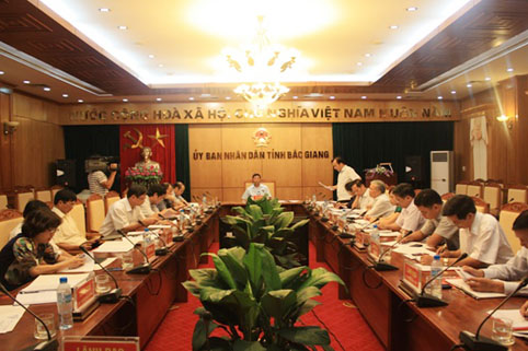 Hội nghị thường kỳ giữa Thường trực UBND tỉnh với Thường trực Ủy ban MTTQ và các tổ chức chính trị - xã hội trên địa bàn tỉnh
