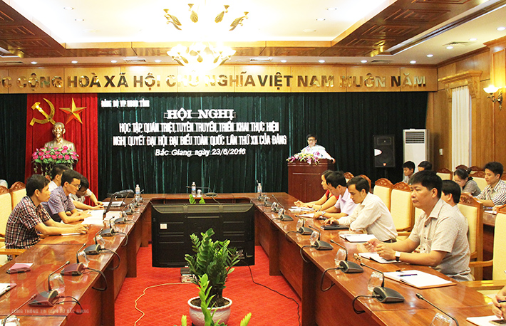Đảng ủy các cơ quan tỉnh Bắc Giang thực hiện Nghị quyết của Tỉnh ủy về công tác tư tưởng