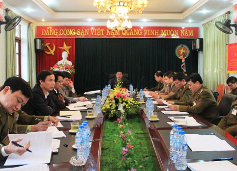 Chủ tịch UBND tỉnh Bùi Văn Hải làm việc với Chi cục Quản lý thị trường tỉnh