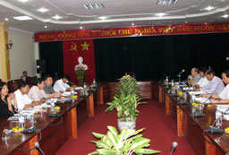 Ban chỉ đạo quốc gia phòng chống dịch cúm gia cầm kiểm tra công tác phòng chống dịch tại Bắc Giang.    