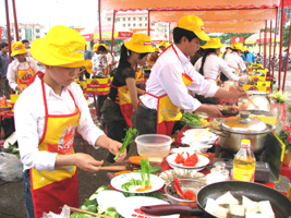 Hội thi nấu ăn “Gia đình điểm 10” dành cho các gia đình phụ nữ dân tộc thiểu số, công giáo tỉnh Bắc Giang.