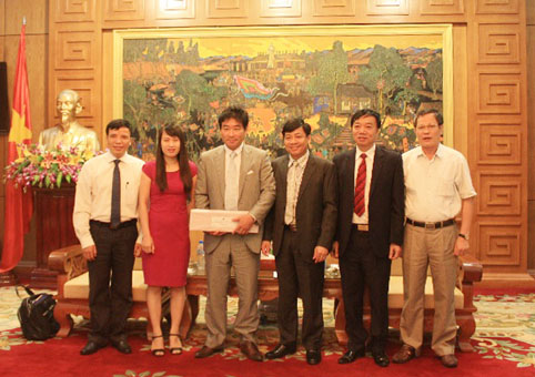 Phó Chủ tịch UBND tỉnh Dương Văn Thái tiếp đại diện Trường Đại học Quốc tế Nhật Bản