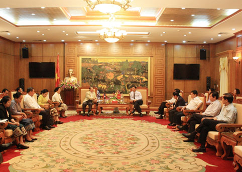 Chủ tịch UBND tỉnh Bùi Văn Hải tiếp Đoàn công tác của Quốc hội, Chính phủ CHDCND Lào