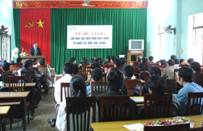 Bế giảng lớp đào tạo tiền công vụ tỉnh Bắc Giang năm 2006.