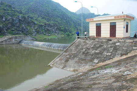 Bắc Giang: Tăng cường kiểm tra, tu bổ, sửa chữa bảo đảm an toàn công trình thuỷ lợi trước mùa mưa lũ năm 2014.